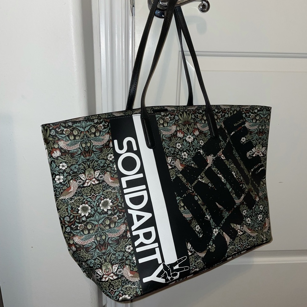 MARC JACOBS SOLIDARITY TOTE
